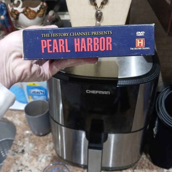 The History Channel Presents- Pearl Harbor (2-Disc DVD Box Set, 2001) - Region 1 - Picture 6 of 14